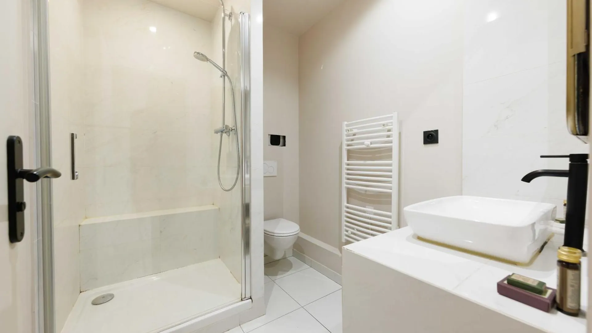 Cosy Apartment - 4Br-12P - Canal Saint-Martin París 0*,